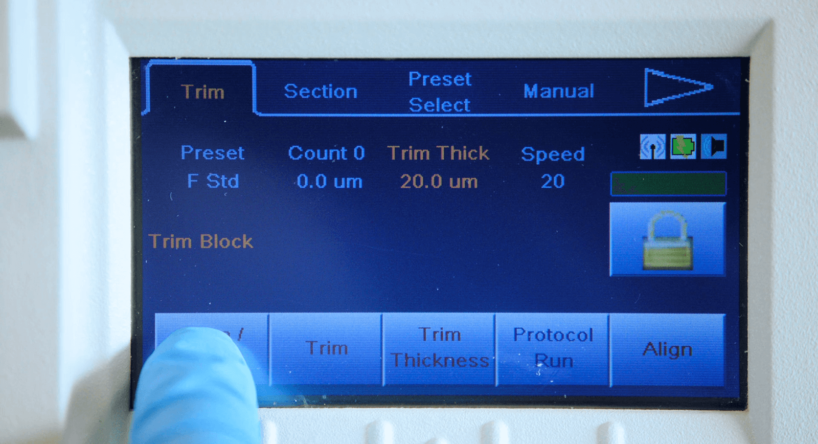 more-slides-per-block-with-AutoAlign-function-Tissue-Tek-AutoSection-1600x868.png