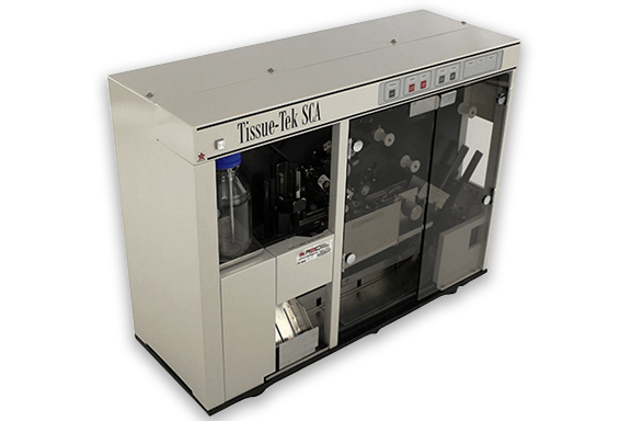 Pierwszy automat do zamykania preparatów Tissue-Tek® SCA™ Coverslipper